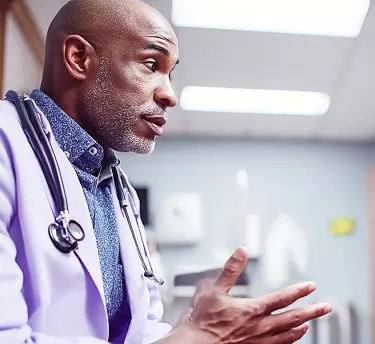 Menina em Consulta com Alergista